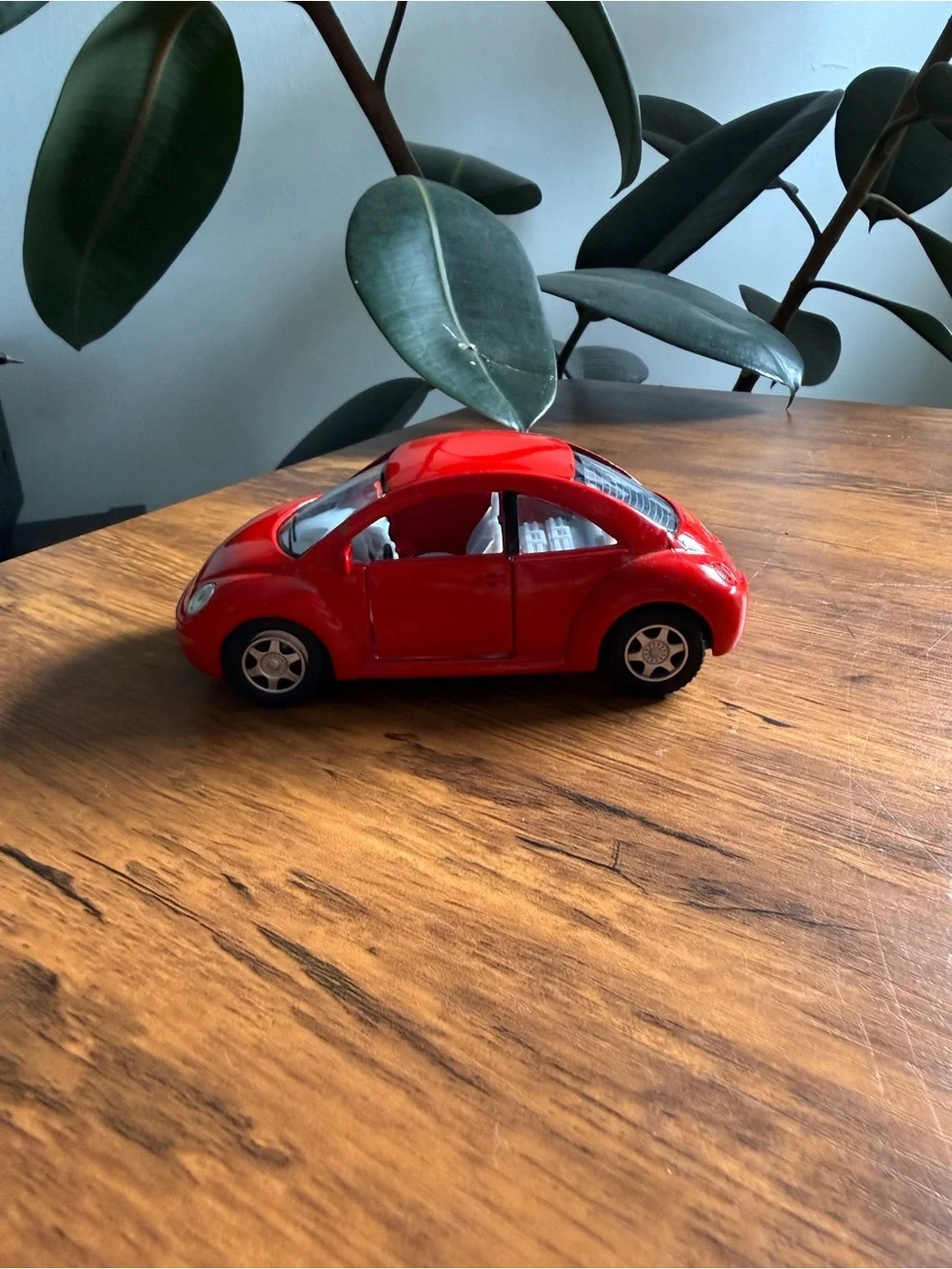 Red Toy Beetle Car KINSMART- Classic Ride-On Style